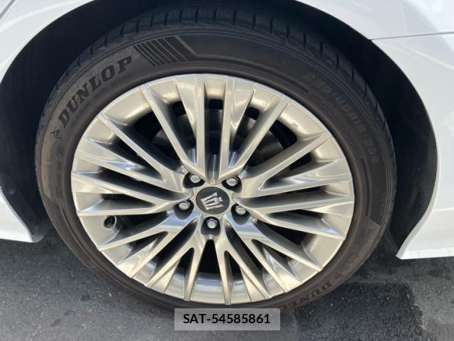 Toyota CROWN SEDAN 2019-01 8411802-7