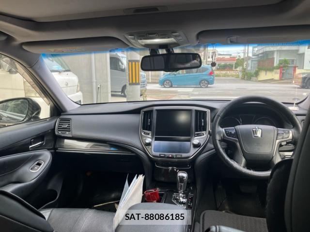 Toyota CROWN SEDAN 2013-03 8411816-20