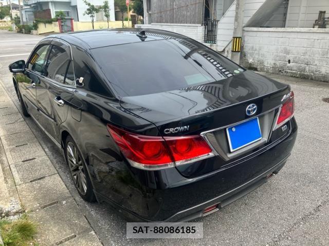 Toyota CROWN SEDAN 2013-03 8411816-1