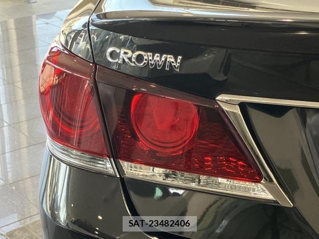 Toyota CROWN SEDAN 2015-06 8411798-23