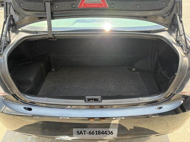Toyota CROWN SEDAN 2009-04 8411818-15