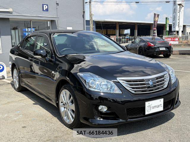 Toyota CROWN SEDAN 2009-04 8411818-4