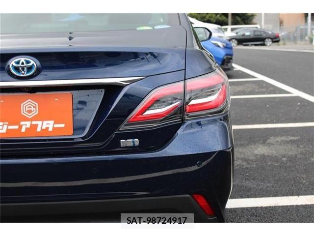 Toyota CROWN SEDAN 2020-06 8411792-22