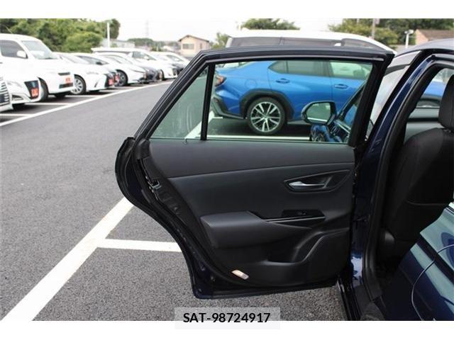 Toyota CROWN SEDAN 2020-06 8411792-28