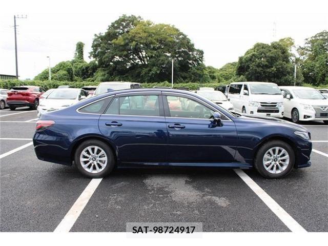 Toyota CROWN SEDAN 2020-06 8411792-7