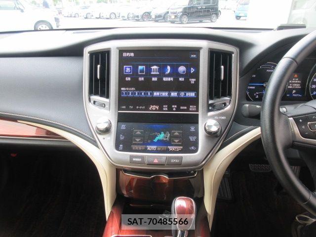 Toyota CROWN SEDAN 2014-03 8411805-11