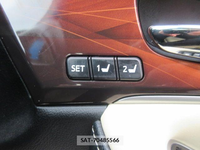 Toyota CROWN SEDAN 2014-03 8411805-17