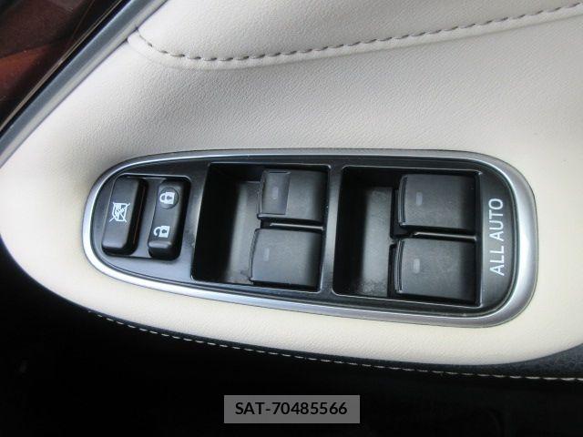 Toyota CROWN SEDAN 2014-03 8411805-20