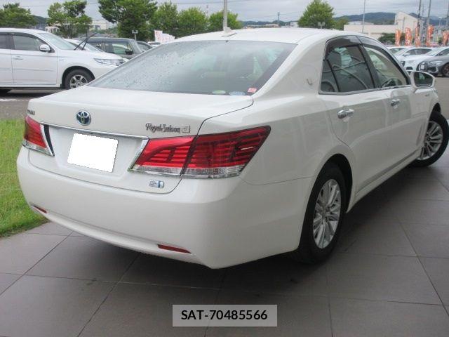Toyota CROWN SEDAN 2014-03 8411805-2