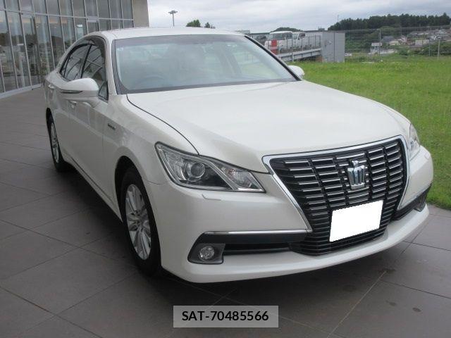 Toyota CROWN SEDAN 2014-03 8411805-3