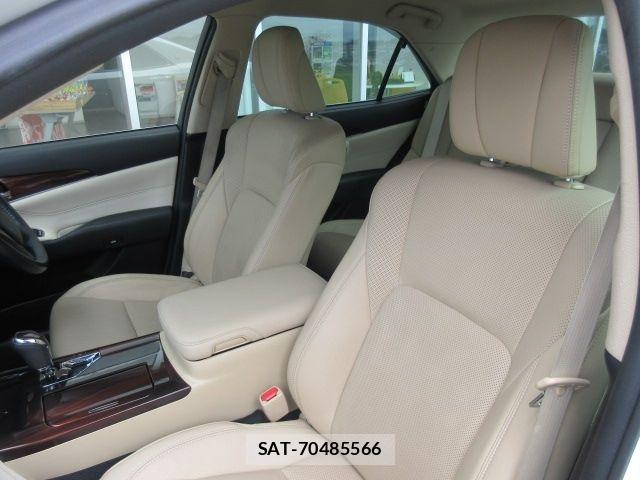 Toyota CROWN SEDAN 2014-03 8411805-5