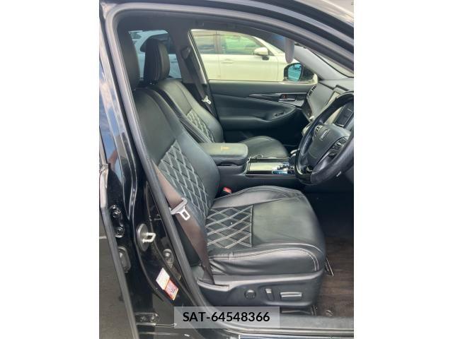 Toyota CROWN SEDAN 2015-12 8411804-9