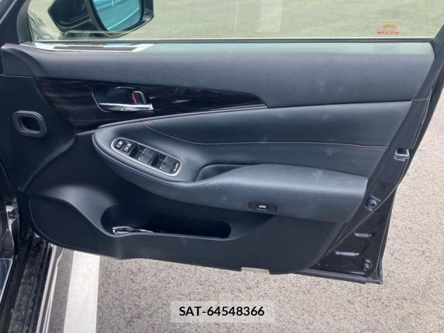 Toyota CROWN SEDAN 2015-12 8411804-16