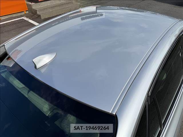 Toyota CROWN SEDAN 2019-08 8411803-18