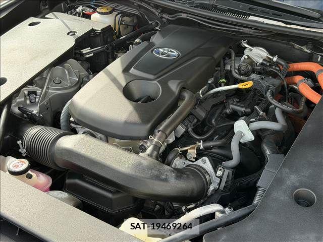 Toyota CROWN SEDAN 2019-08 8411803-19