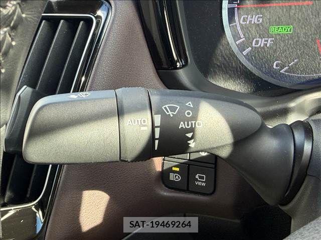 Toyota CROWN SEDAN 2019-08 8411803-27