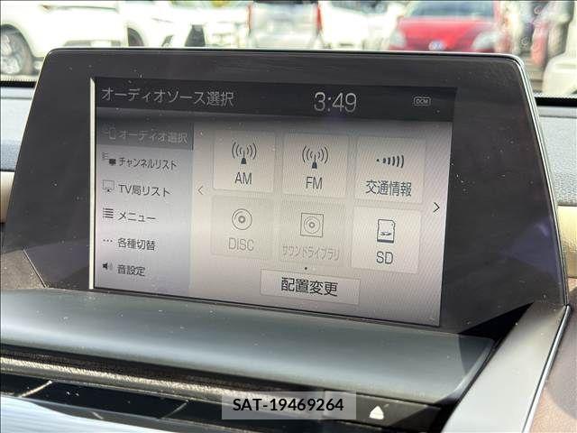 Toyota CROWN SEDAN 2019-08 8411803-2