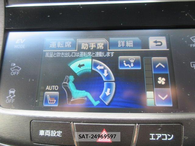 Toyota CROWN SEDAN 2014-03 8411807-16