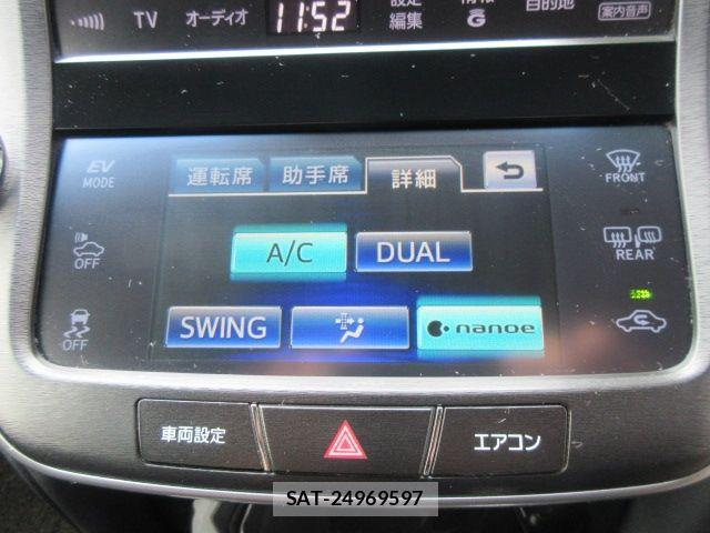 Toyota CROWN SEDAN 2014-03 8411807-17