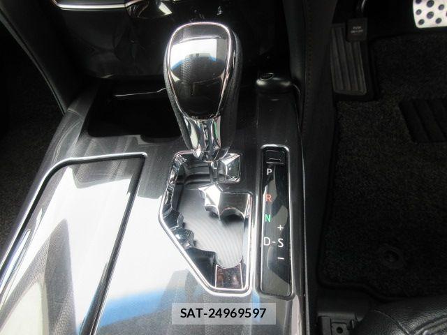 Toyota CROWN SEDAN 2014-03 8411807-18