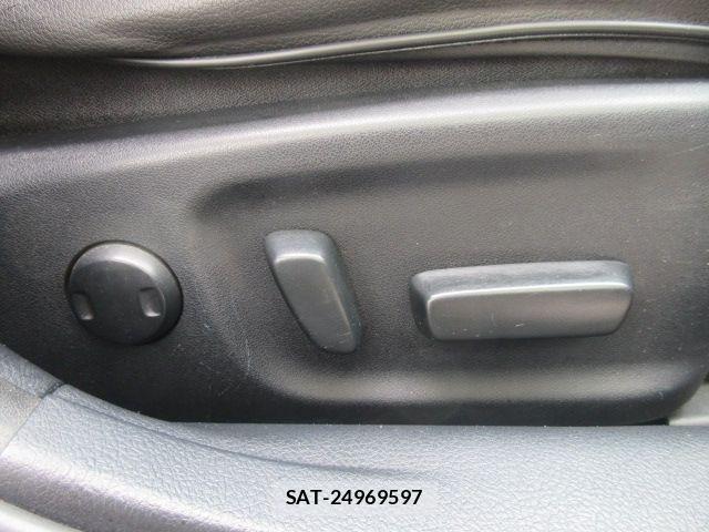 Toyota CROWN SEDAN 2014-03 8411807-23