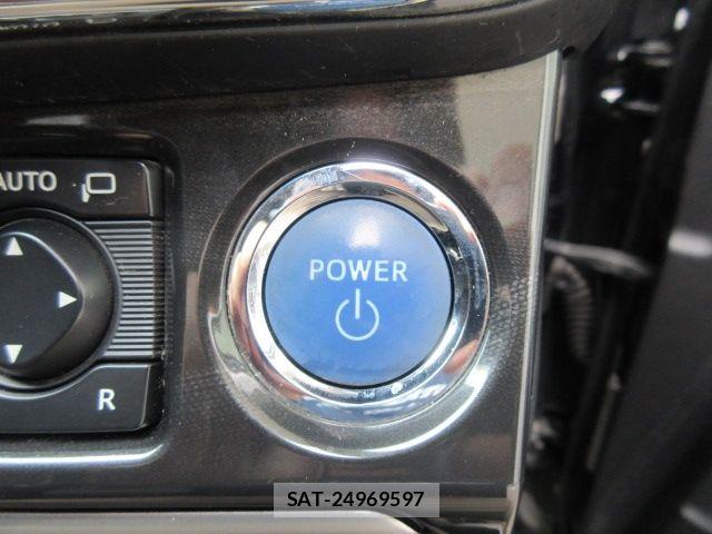 Toyota CROWN SEDAN 2014-03 8411807-26