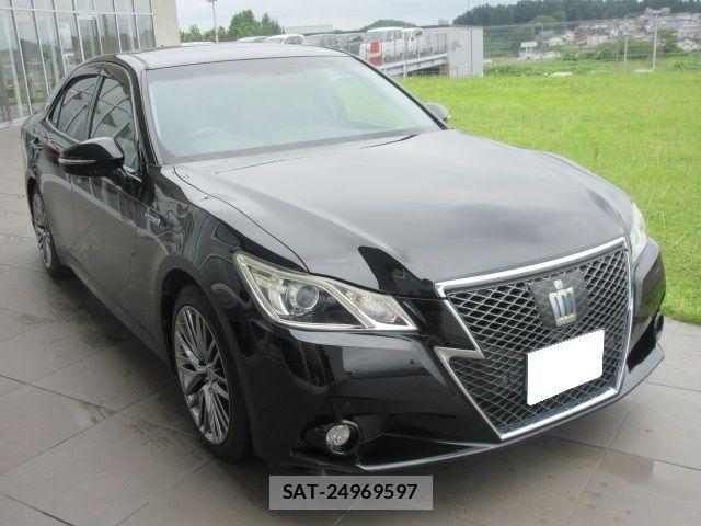 Toyota CROWN SEDAN 2014-03 8411807-3
