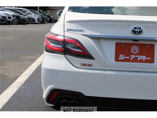 Toyota CROWN SEDAN 2019-07 8411793-11