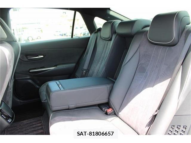 Toyota CROWN SEDAN 2019-07 8411793-27