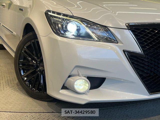Toyota CROWN SEDAN 2015-02 8438029-11