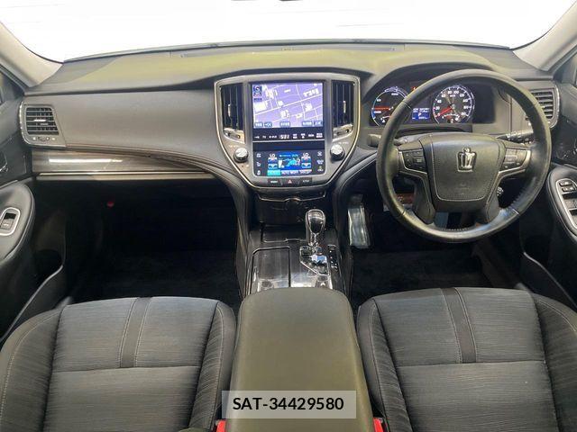 Toyota CROWN SEDAN 2015-02 8438029-1
