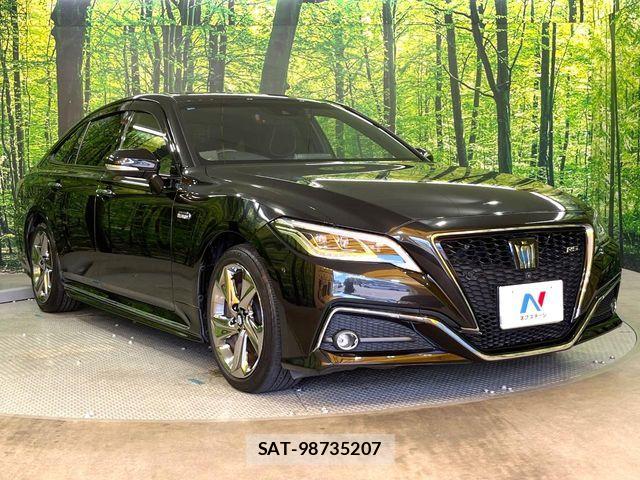 Toyota CROWN SEDAN 2018-07 8438026-15