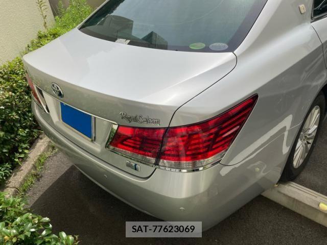 Toyota CROWN SEDAN 2013-08 8438031-14
