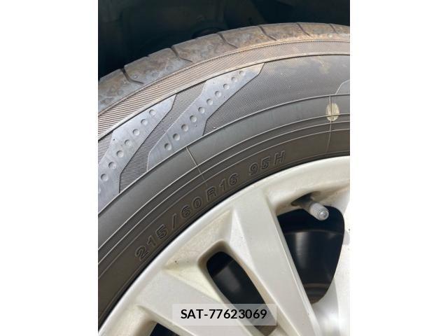 Toyota CROWN SEDAN 2013-08 8438031-4