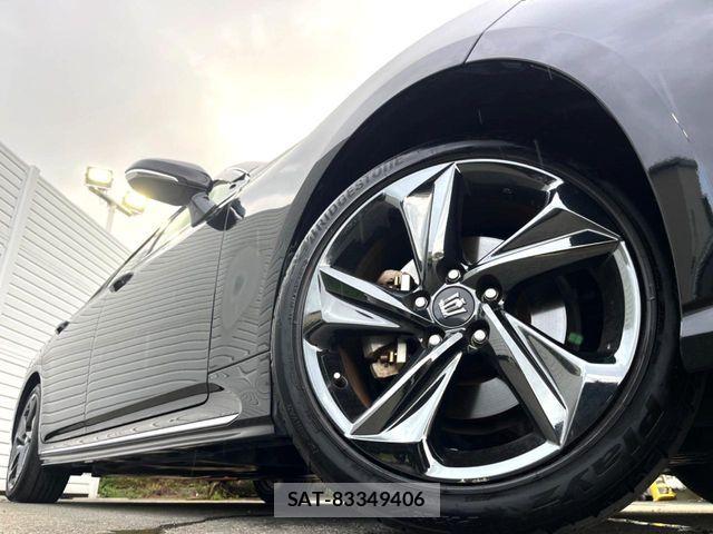 Toyota CROWN SEDAN 2020-09 8438027-14