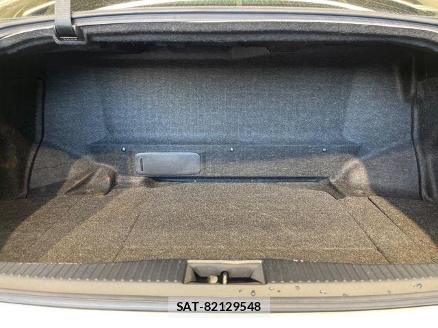 Toyota CROWN SEDAN 2017-03 8438028-10