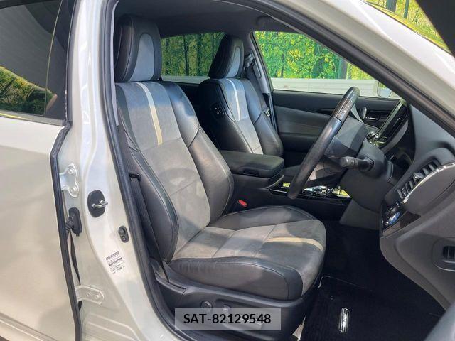 Toyota CROWN SEDAN 2017-03 8438028-8