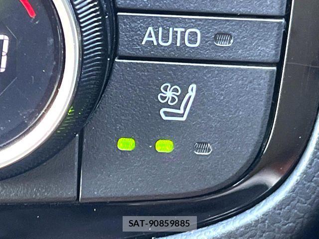 Toyota CROWN SEDAN 2022-04 8438024-9