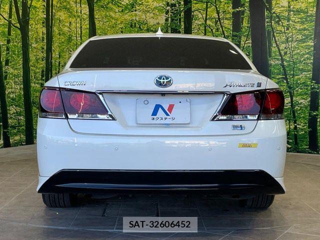 Toyota CROWN SEDAN 2014-09 8457230-13