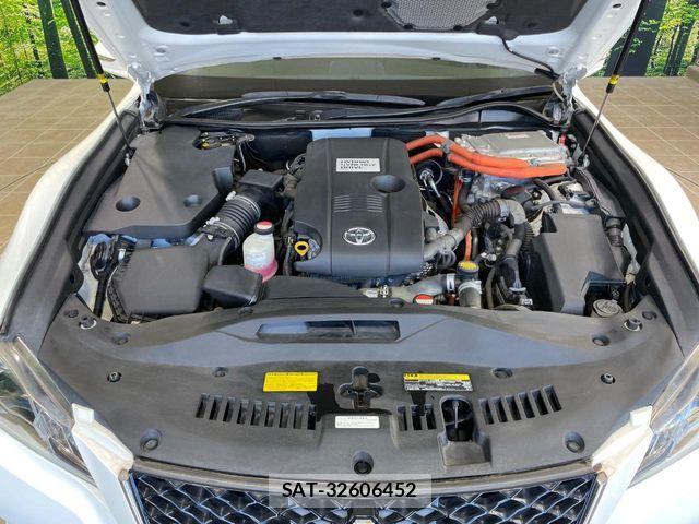 Toyota CROWN SEDAN 2014-09 8457230-16