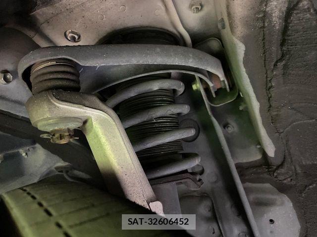 Toyota CROWN SEDAN 2014-09 8457230-19