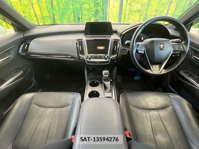 Toyota CROWN SEDAN 2018-07 8457222-1