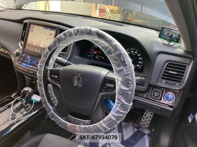 Toyota CROWN SEDAN 2016-10 8457225-17