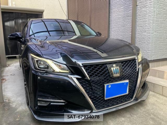 Toyota CROWN SEDAN 2016-10 8457225-1
