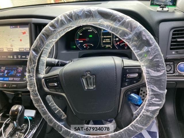 Toyota CROWN SEDAN 2016-10 8457225-20