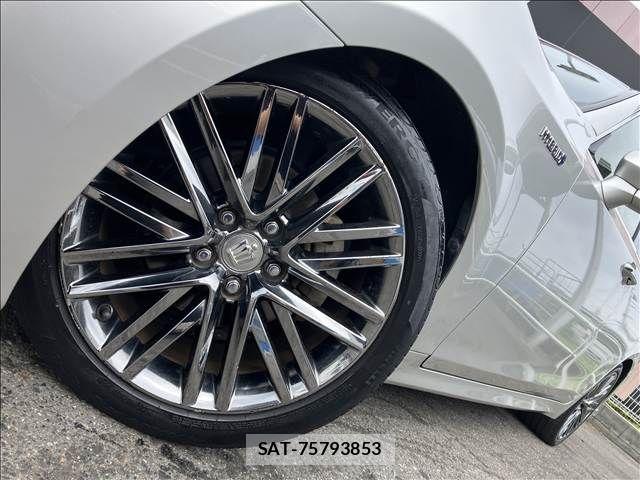 Toyota CROWN SEDAN 2013-04 8485205-18