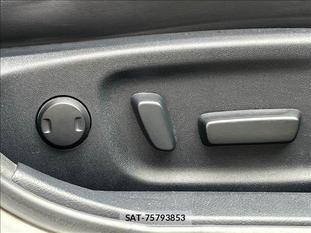 Toyota CROWN SEDAN 2013-04 8485205-5