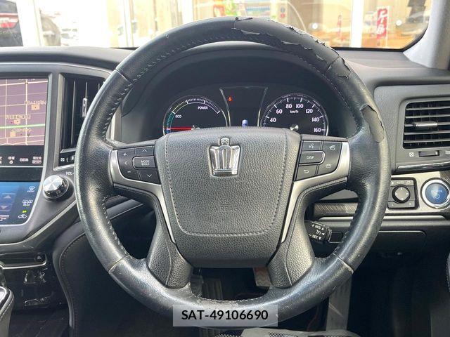 Toyota CROWN SEDAN 2015-11 8524179-10