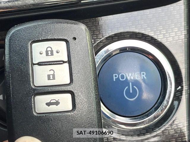 Toyota CROWN SEDAN 2015-11 8524179-6