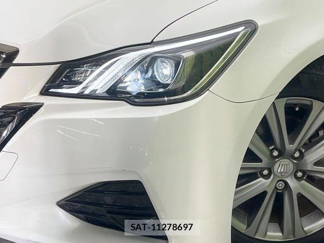 Toyota CROWN SEDAN 2018-04 8524162-11